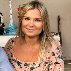 Meet your Posher, Zara